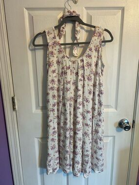 Petite Latched Mama “Momper”